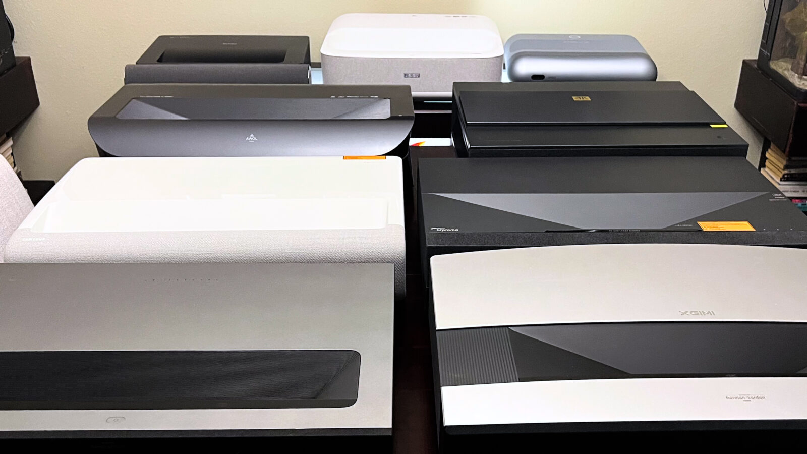 Best Ultra Short Throw Projectors 2022 AWOL LTV3500, FORMOVIE